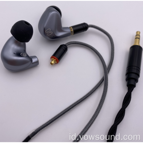 Armature Banlance Hibrida dengan Earphone In-ear Dinamis